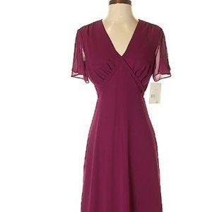 SOLD ELSEWHERE Gorgeous Magenta Long Formal Short Sleeve Dress - Size 4